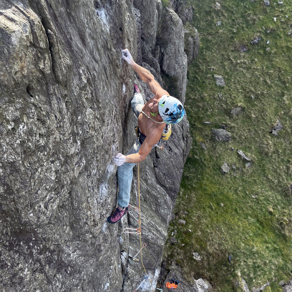 Ring My Bell - e7 6b in the Gravestones area of the Llanberis Pass. The perfect spot for evening trad cragging